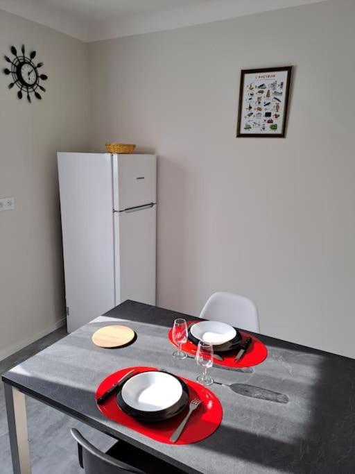 Agreable T2 Classe 3 Etoiles, Refait A Neuf, Dans Quartier Calme Ροντέζ Εξωτερικό φωτογραφία